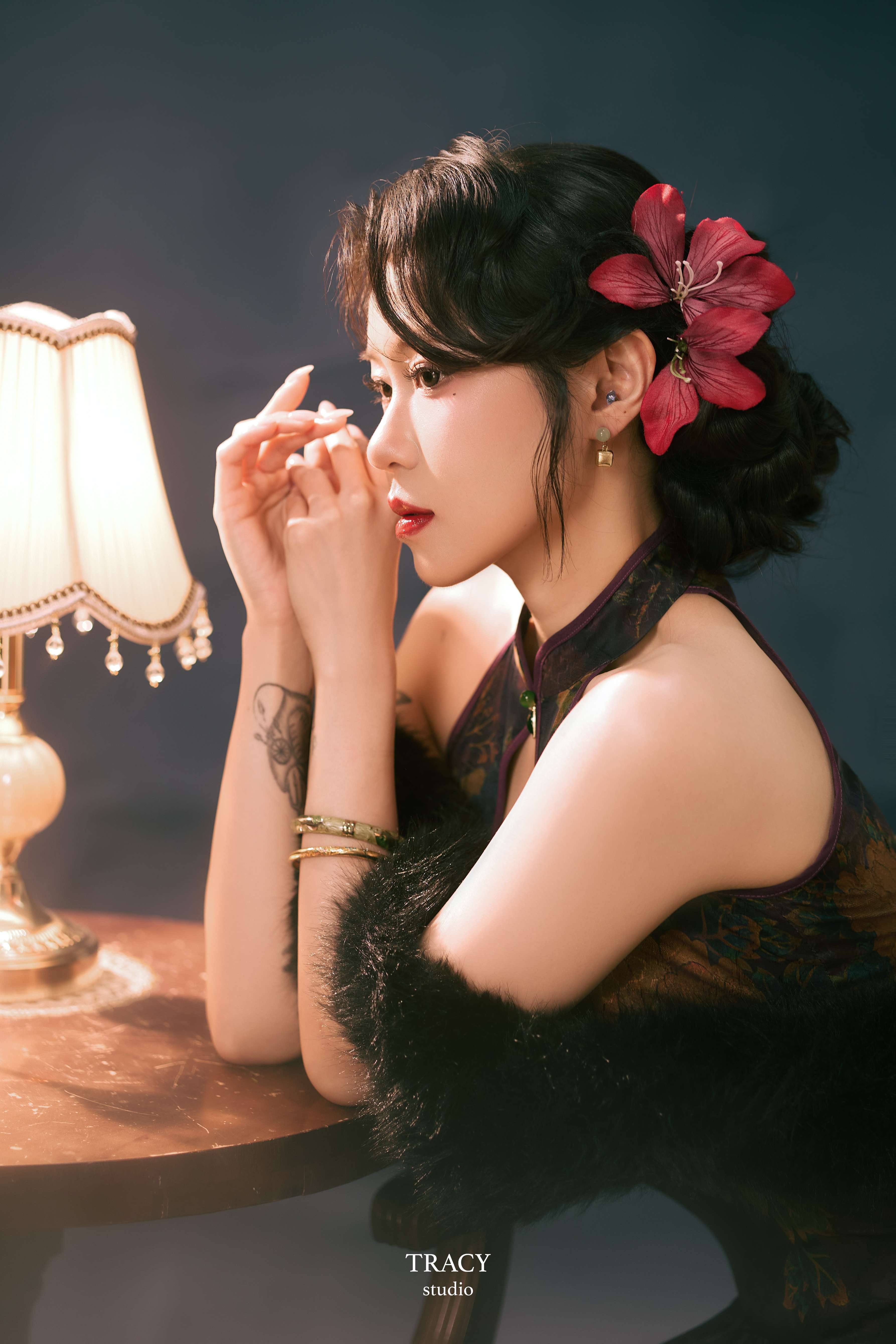 frontend/img/gallery/concept-cool-ngau-slay/tracy-studio-chup-hong-kong-vibe (1).jpg